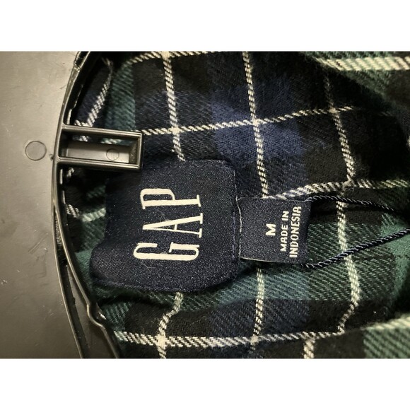 NEW Gap Women's Soft Cotton Flannel Shirt Relaxed Fit Button-Up Size M - Picture 12 of 13